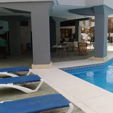Palm - La Carihuela * توريمولينوس